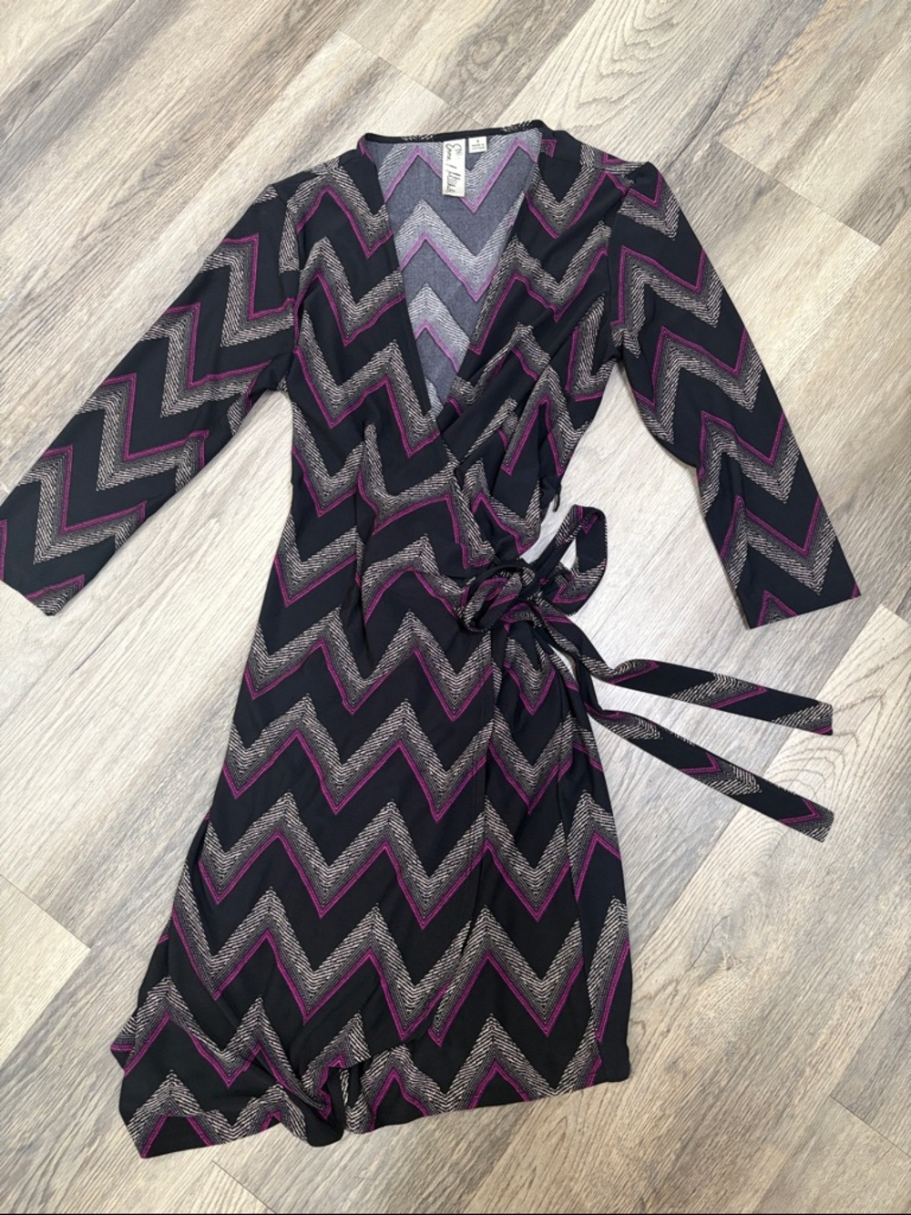 Emma & Michele Gray and Purple Chevron Print Top